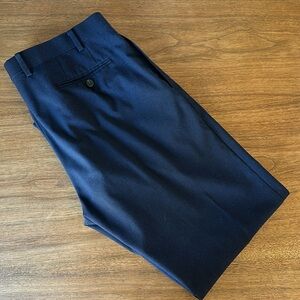 36/30 Navy blue dress pants. Very good condition.